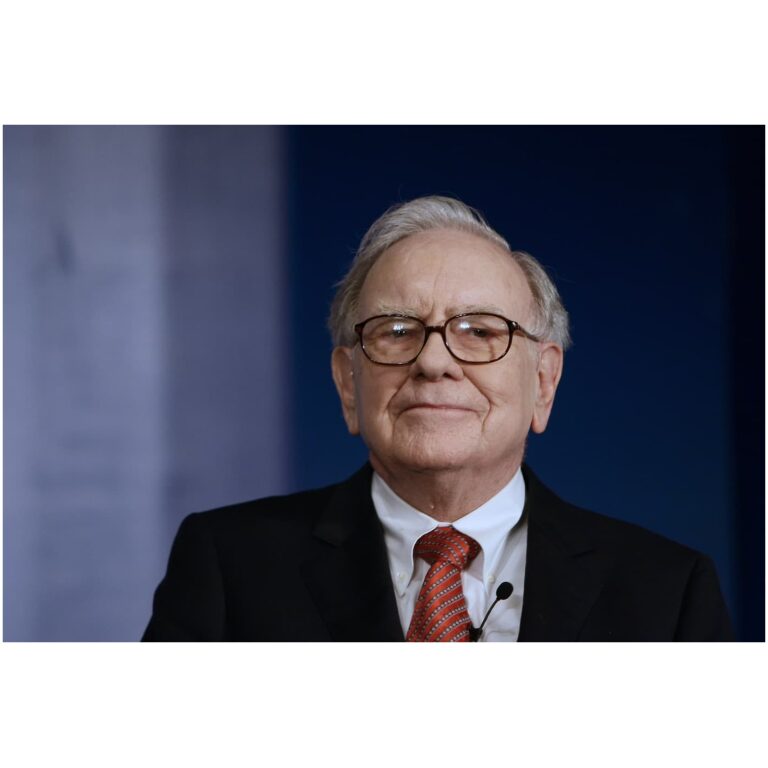 Warren Buffet prostredníctvom svojej spoločnosti Berkshire Hathaway znížil svoj podiel vo výrobcovi počítačov HP takmer o polovicu. Akcií HP sa Berkshire zbavuje už 2. štvrťrok v rade po tom, čo akcie HP tento rok zaostávajú za konkunrenčnou Dell Technologies.
