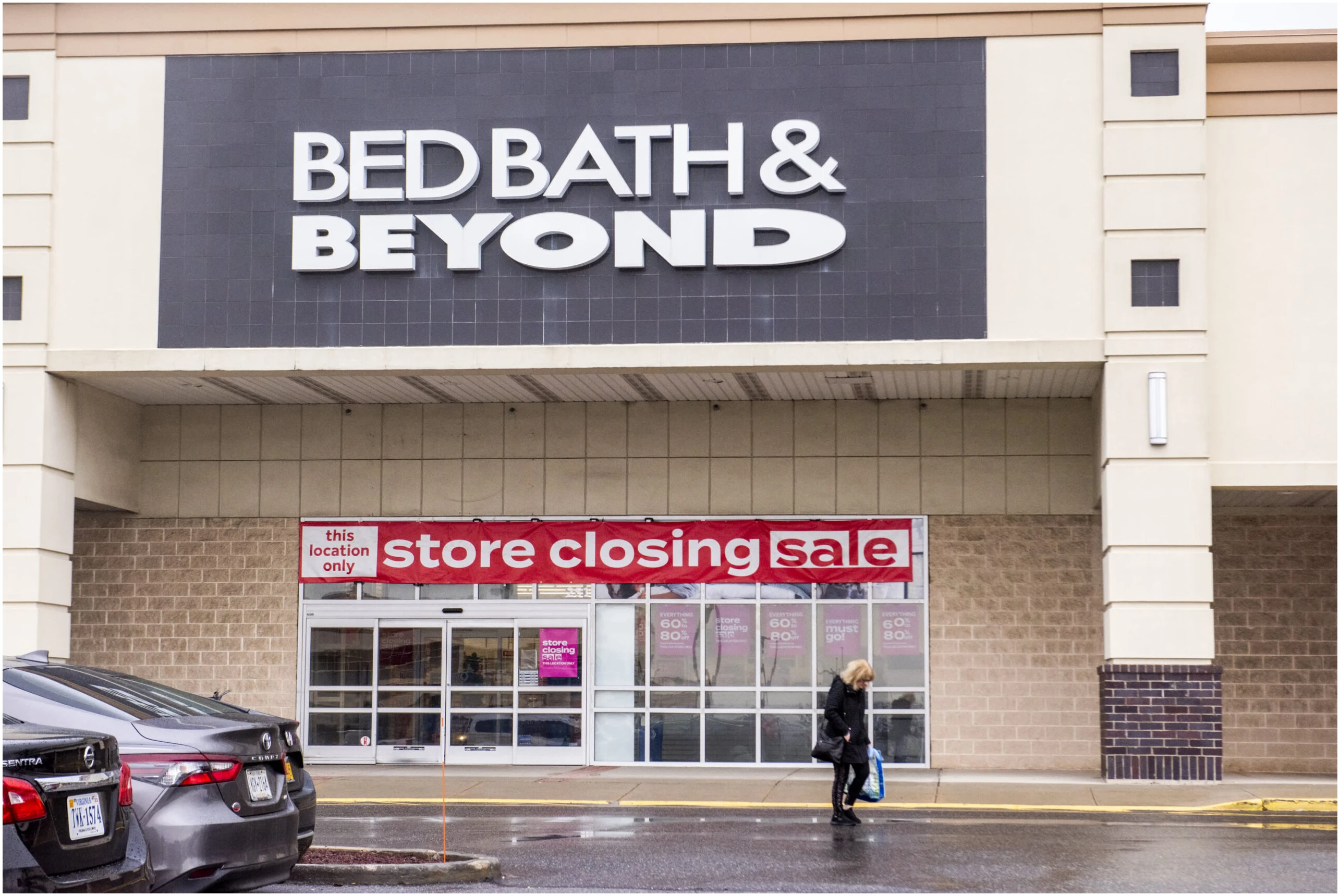 Americký maloobchodný predajca domácich potrieb použije súdny proces na začatie likvidácie svojich 360 obchodov Bed Bath & Beyond a 120 obchodov Buy Buy Baby, pričom bude tiež hľadať kupca pre svoje aktíva. 