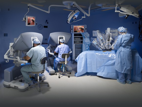 intuitive surgical robotická chirurgia