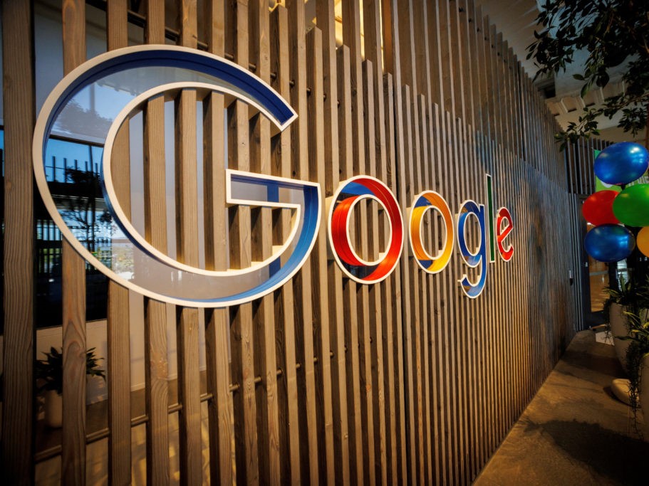 Dominancia Google na trhu internetového vyhľadávania a prehliadania