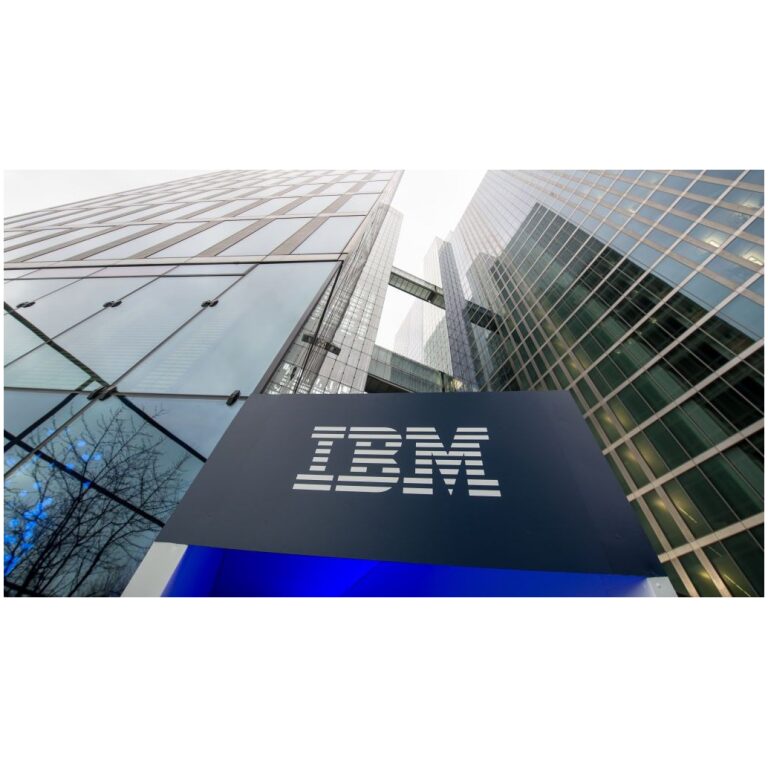 Firma IBM oznámila za 3. štvrťrok tržby na úrovni 14,75 miliardy USD, čo predstavuje medziročný nárast o 4,6 % a prekonal tak odhady analytikov. Tržby potiahol najmä predaj softvéru, ktorý vykázal 6,3 miliardy USD, čo je medziročný rast o 7,8 %.