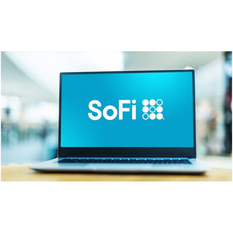 Spoločnosť SoFi Technologies vykázala za tretí štvrťrok príjmy vo výške 531 miliónov USD, čo predstavuje 27 % nárast oproti minulému roku. Spoločnosť pridala viac ako 717 000 nových členov, čím sa celkový počet členov medziročne zvýšil o 47 % na viac ako 6,9 milióna.
