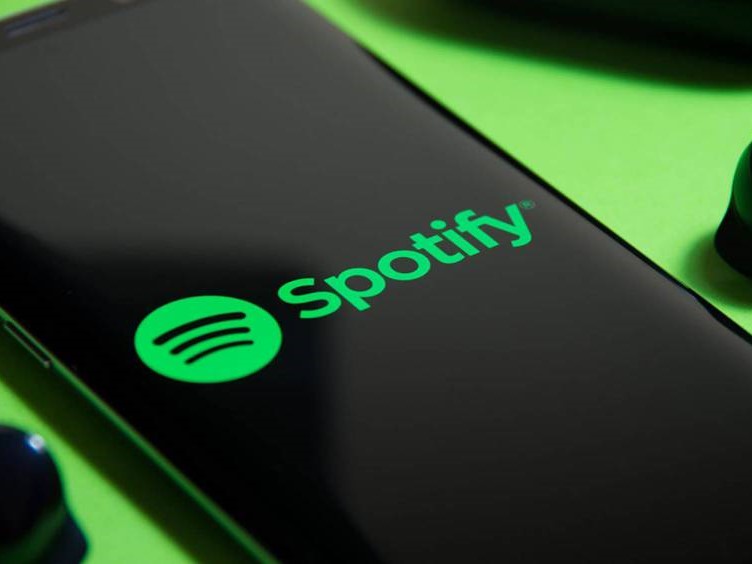 Hudobný gigant Spotify s rekordným rastom počtu užívateľov za celý rok, akcie si pripisujú 7 %
