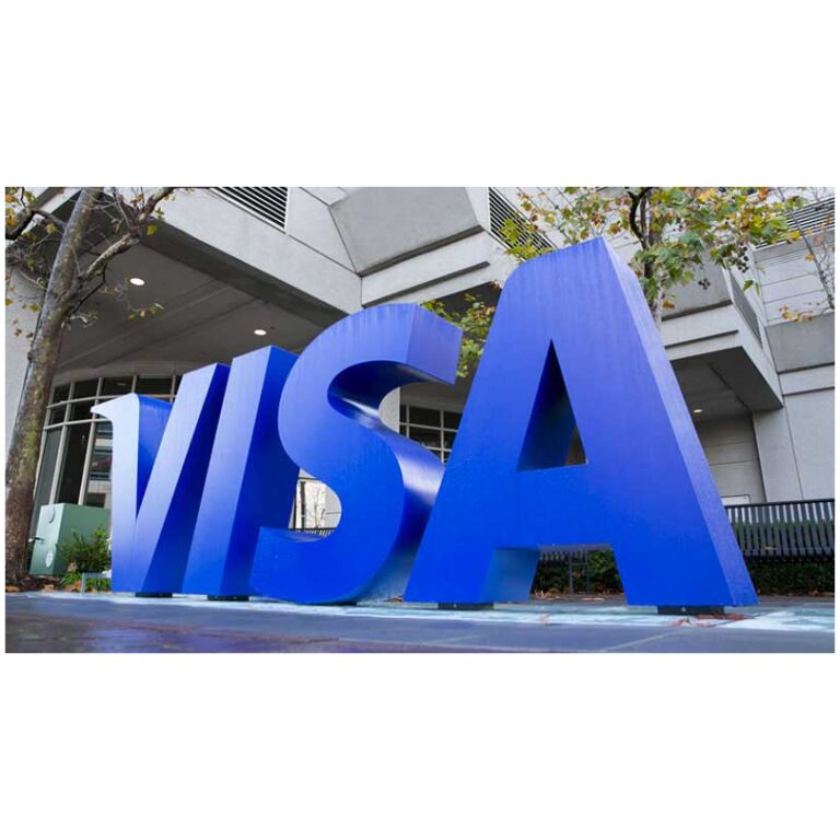Visa vykázala za 3. štvrťrok 2023 príjmy vo výške 8,61 miliardy USD, čo predstavuje medziročný nárast o 10,6 %. Vďaka medziročnému nárastu objemu platieb. Visa zvýšila dividendu o 16 % na 0,52 USD a schválilo program spätného odkúpenia akcií vo výške 25,0 miliardy USD.