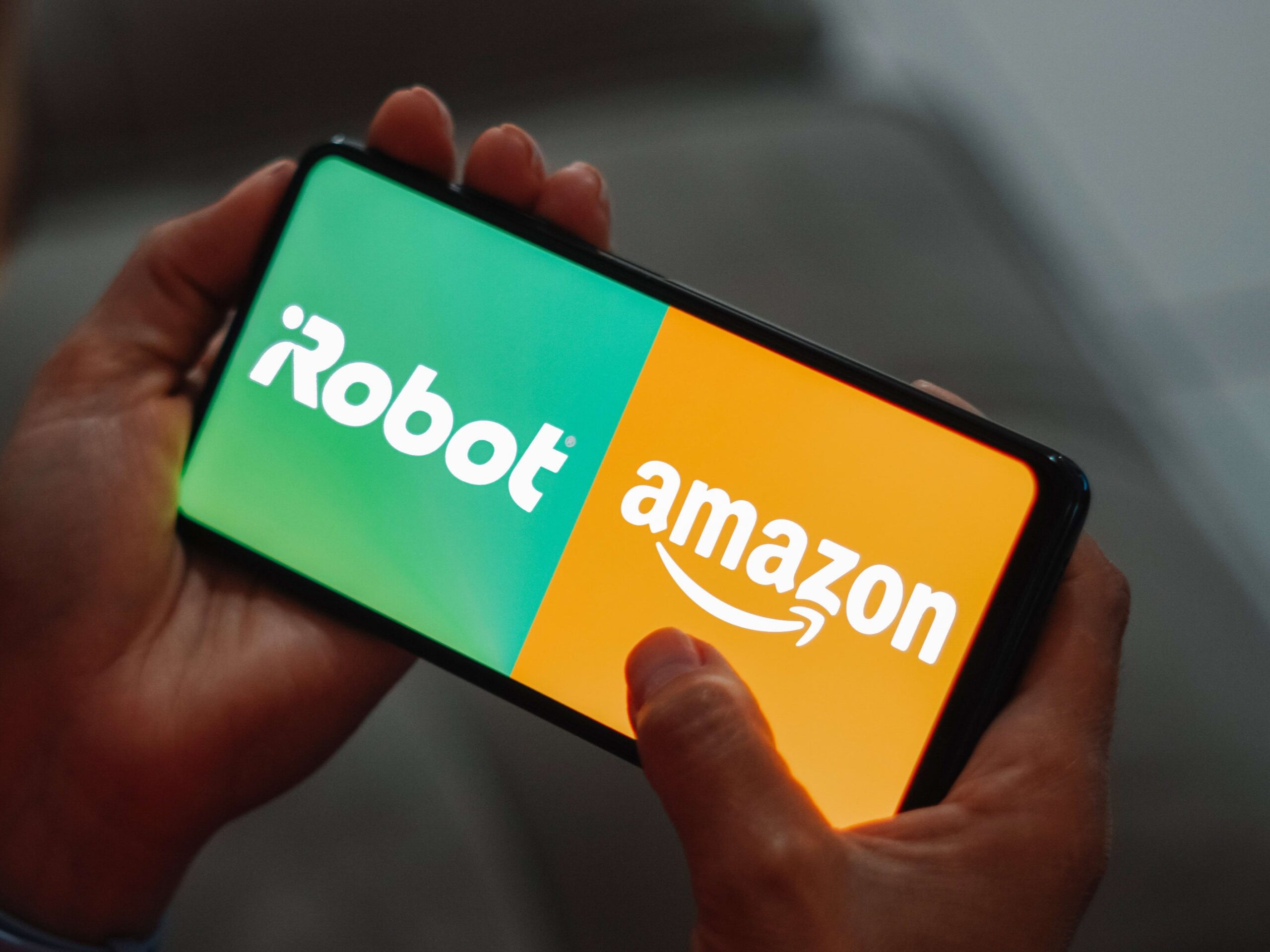 Akvizícia na linke Amazon - iRobot zrušená: Akcie výrobcu vysávačov odpísali 17 %