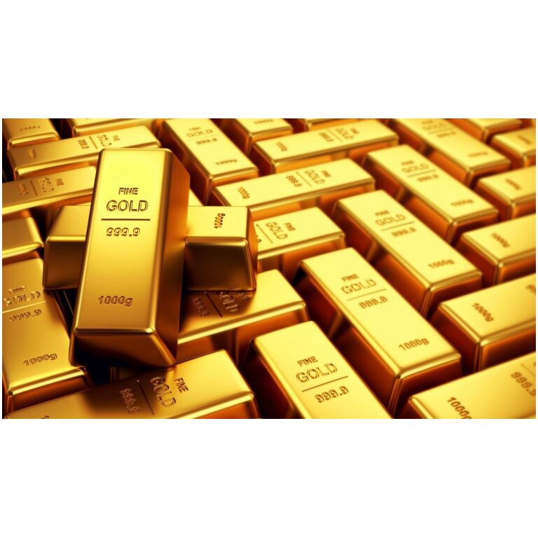 Cena zlata vzrástla na najvyššiu úroveň za viac ako pol roka. V súčasnosti sa žltý kov obchoduje za 2015,9 USD za trójsku uncu. Pozornosť investorov sa teraz zameriava na revidované údaje o vývoji americkej ekonomiky za 3. štvrťrok a index výdavkov na osobnú spotrebu (PCE).