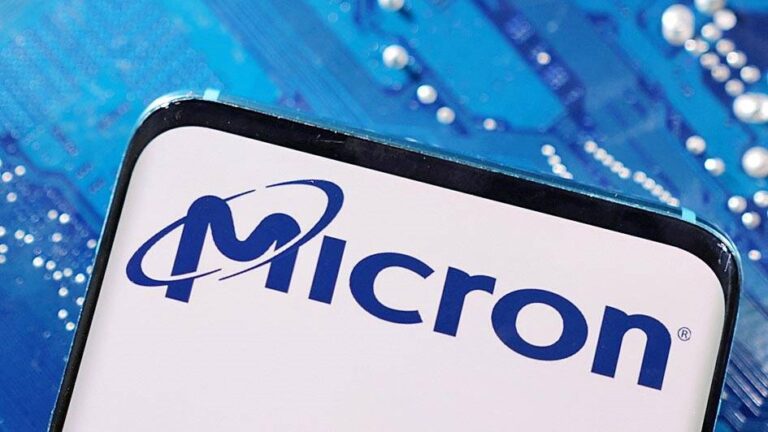 Akcie polovodičovej firmy Micron vyskočili o 8,6 % na základe silných štvrťročných výsledkoch a lepším výhľadom ako sa očakávalo. Tržby firmy 4,73 miliardy USD, čo predstavuje 16 % medziročný rast.