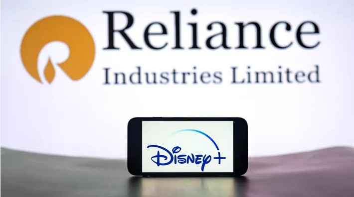 Disney a spoločnosť Reliance sa zlúčia v Indii a vytvoria spoločný podnik v hodnote 8,5 miliardy USD. Disney sa snaží udržať prítomnosť v krajine napriek stratám odberateľov počas minulého roka.