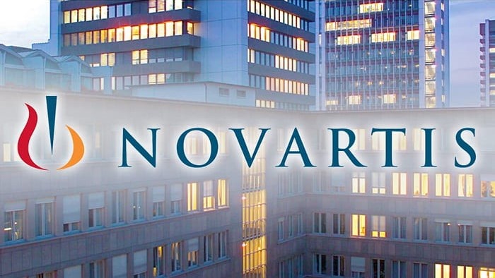 Švajčiarsky farmaceutický gigant Novartis zvýšil svoje predpovede týkajúce sa zisku a rastu predaja. Akcie spoločnosti v reakcií na výsledky vzrástli o 4,5 %, čo predstavuje ich najvyšší percentuálny nárast od začiatku tohto roka.