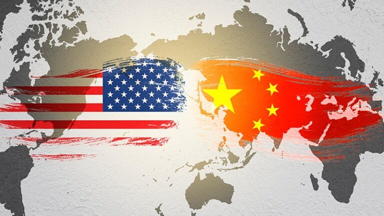Konflikt medzi USA a Čínou sa vyostruje. Americká administratíva pod vedením prezidenta Joea Bidena oznámila významné zvýšenie ciel na dovoz tovarov z Číny, pričom celková hodnota dotknutého dovozu dosahuje 18 miliárd USD.