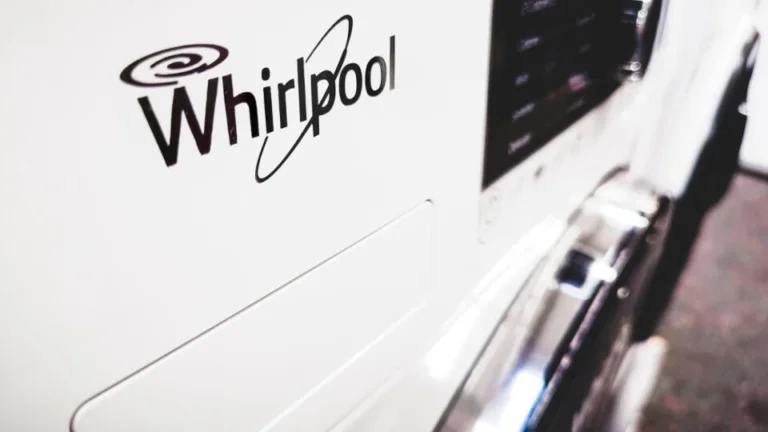 Bosch zvažuje prevzatie jedného z najväčších svetových výrobcov bielej techniky, Whirlpool: Strategický krok pre posilnenie na trhu spotrebičov.