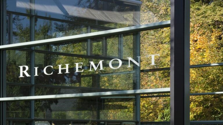 Nepriaznivý vývoj tržieb firmy Richemont v Číne do veľkej miery kompenzovali trhy v USA, Japonsku a Európe.