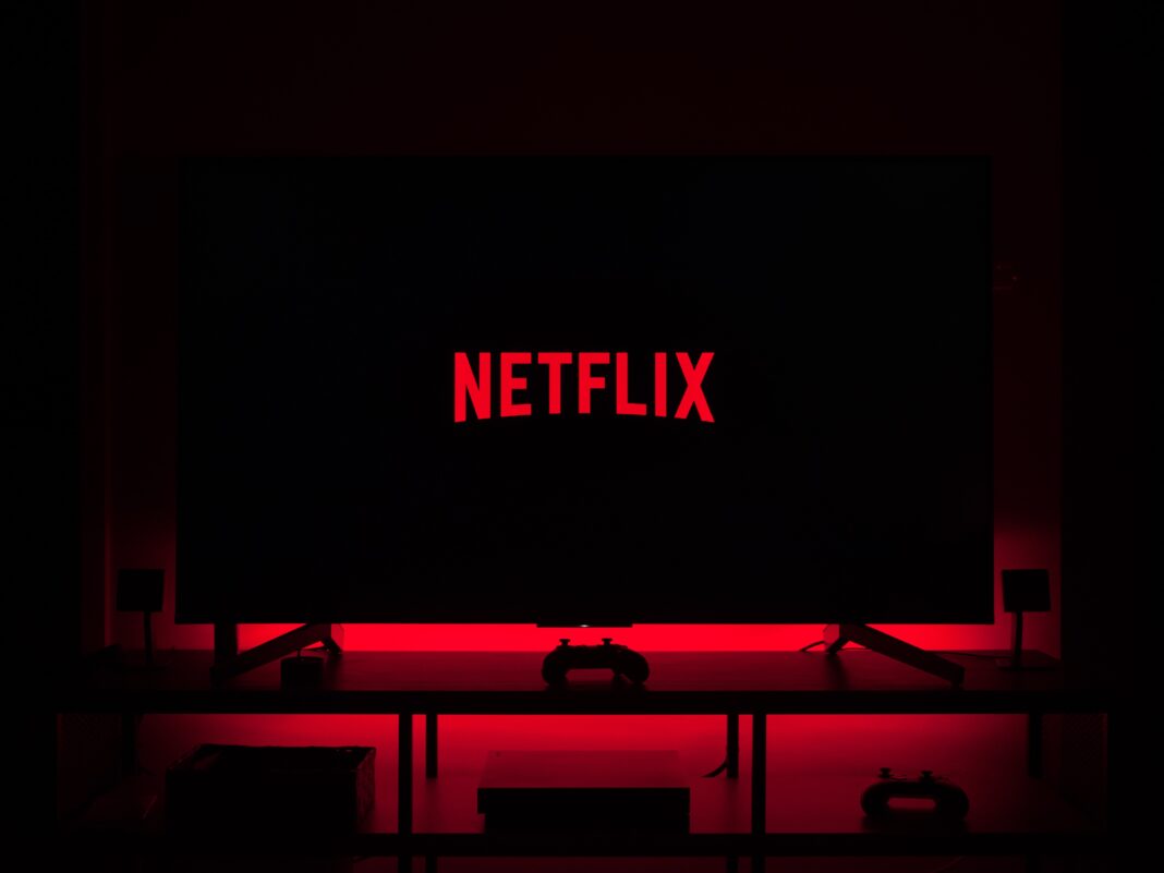 Akcie Netflixu pokorili svoje maximum z roku 2021